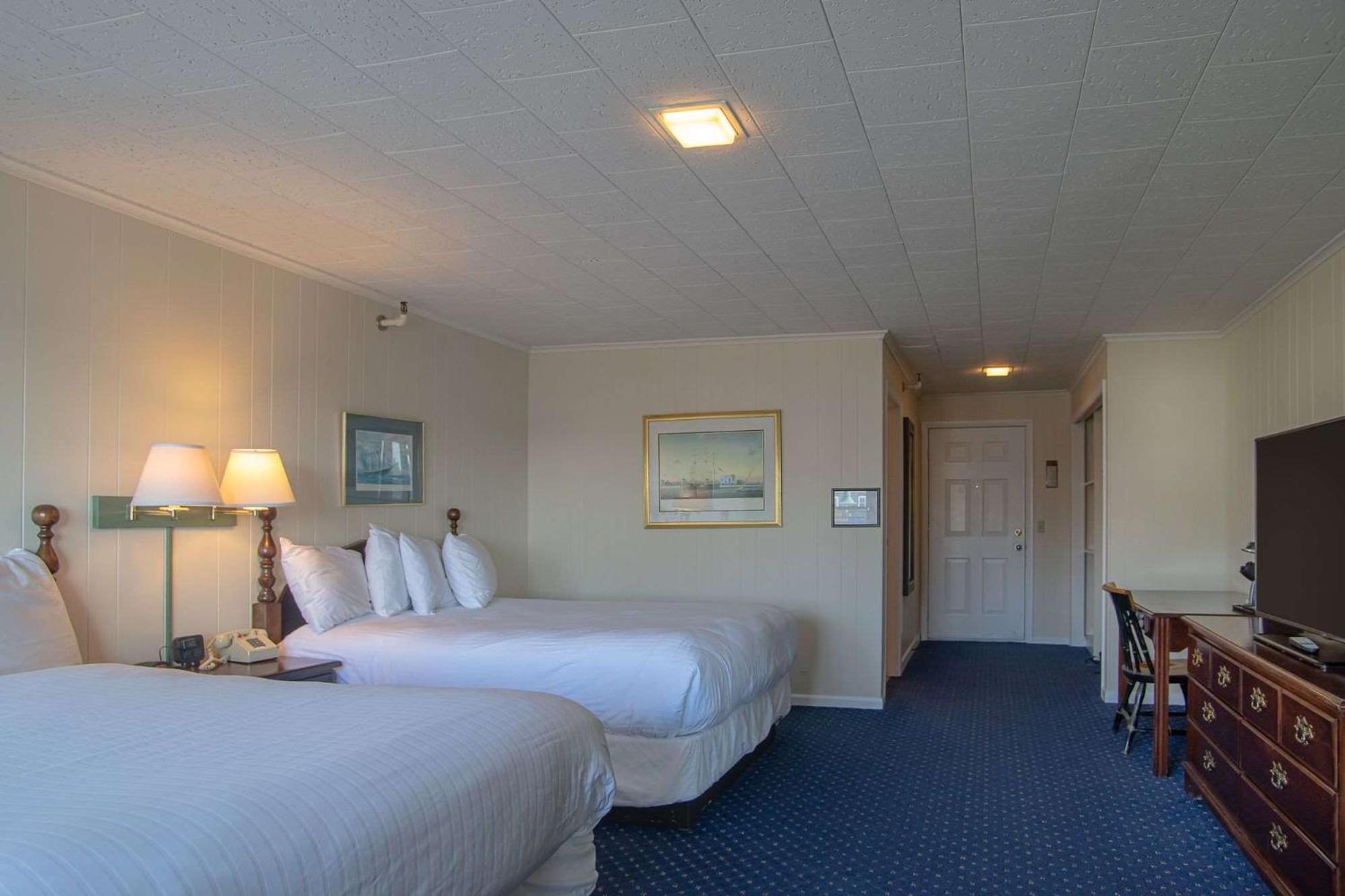 Fisherman's Wharf Motel