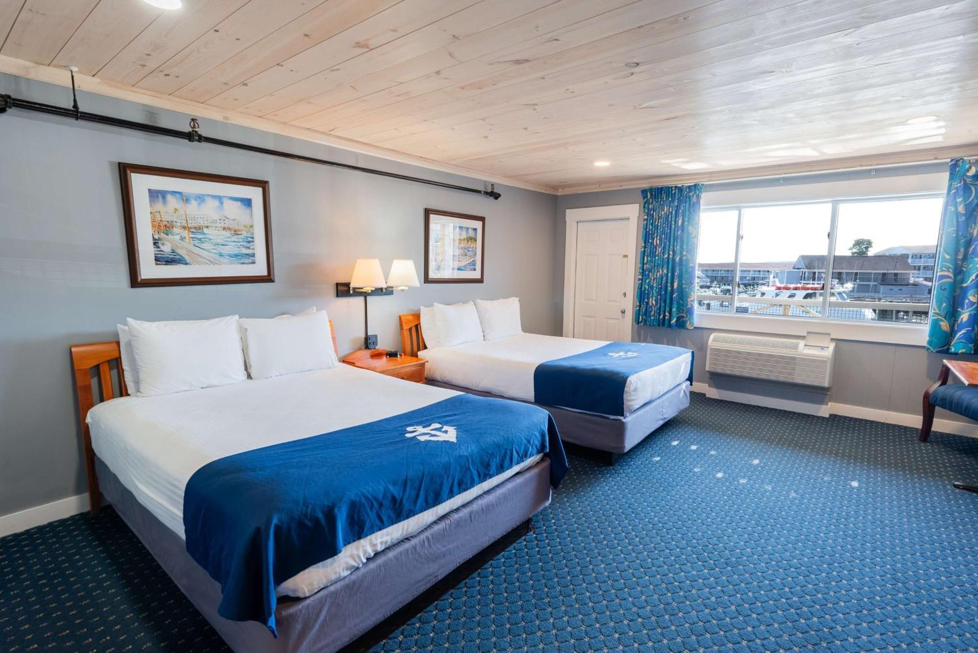 Fisherman's Wharf Motel
