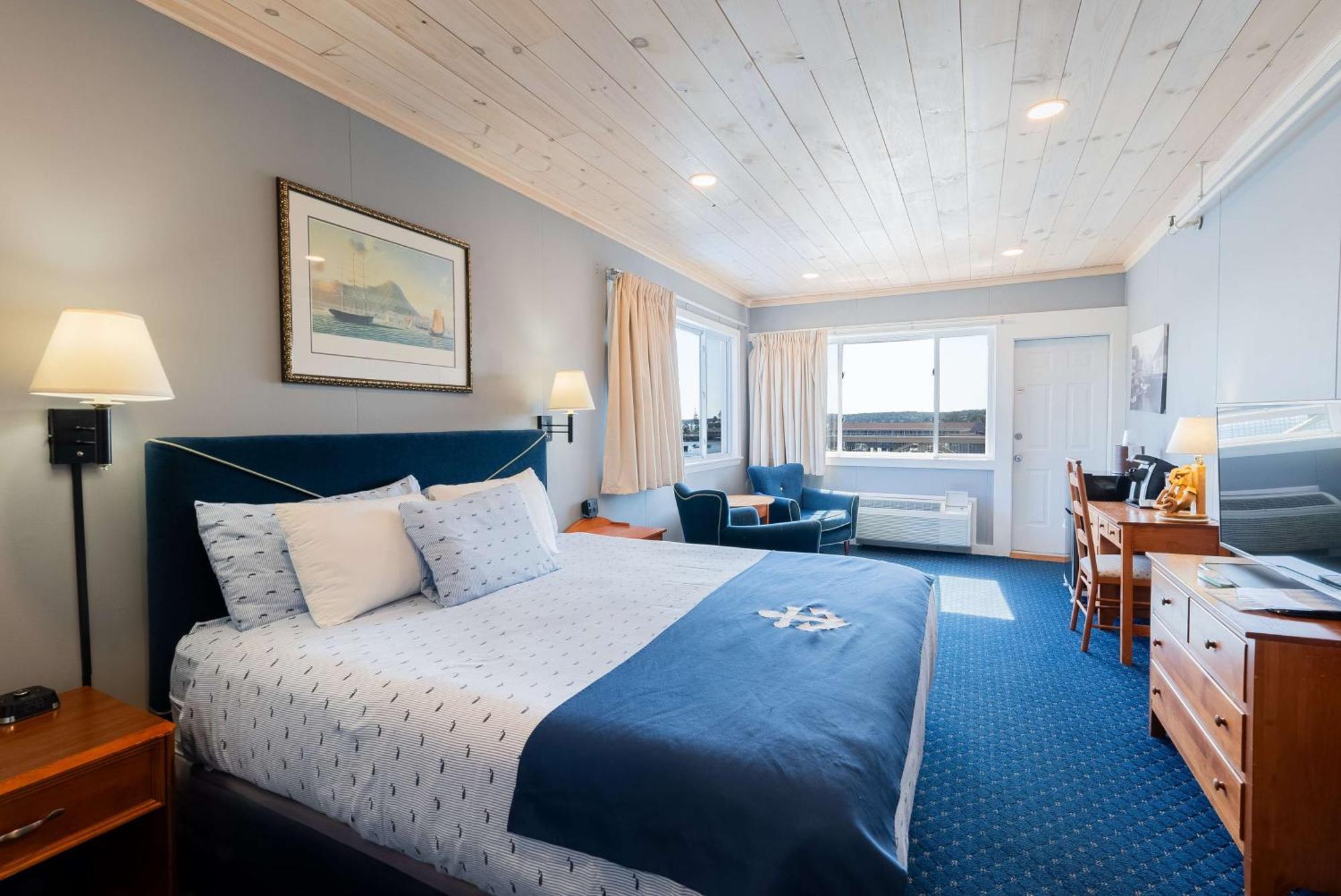 Fisherman's Wharf Motel Boothbay Harbor