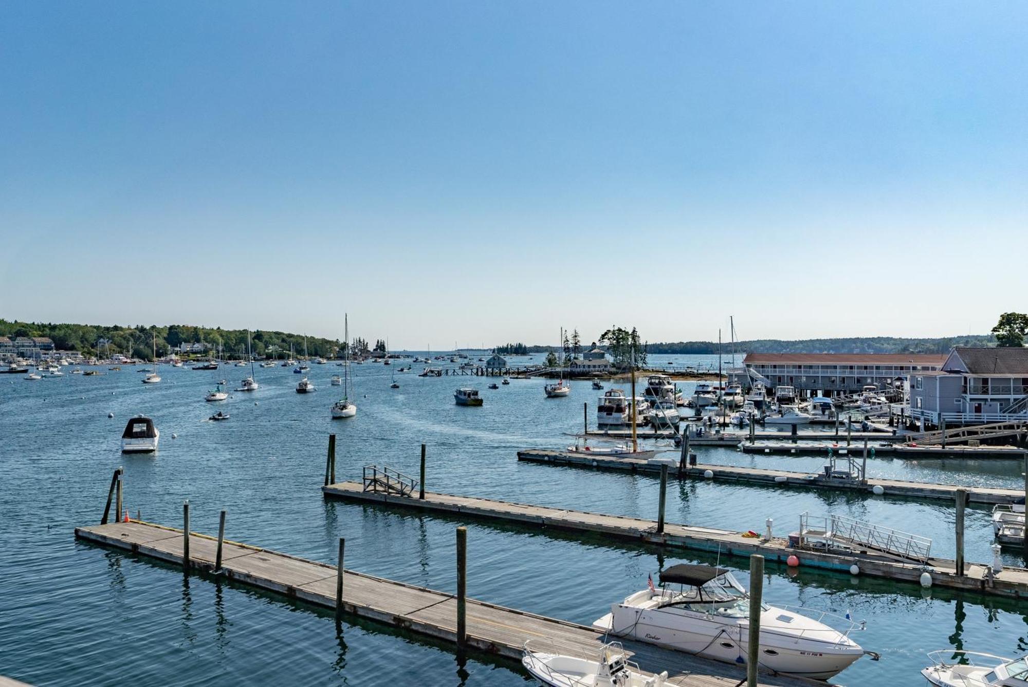 Fisherman's Wharf Boothbay Harbor
